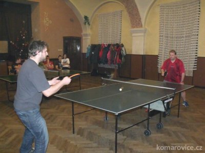 VÁNOČNÍ TURNAJ V ŠIPKÁCH A STOLNÍM TENISE