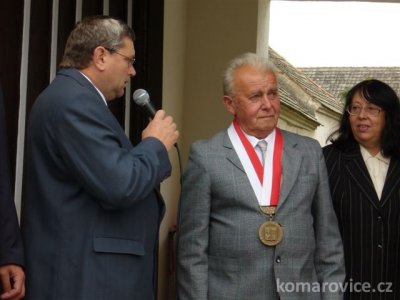 OBEC KOMÁROVICE