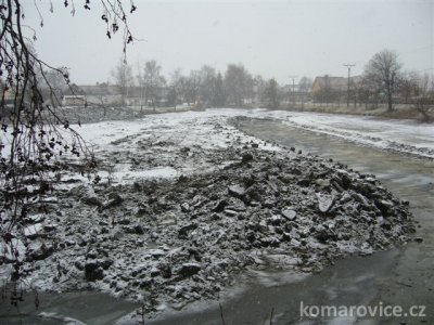 ODBAHNĚNÍ RYBNÍKA